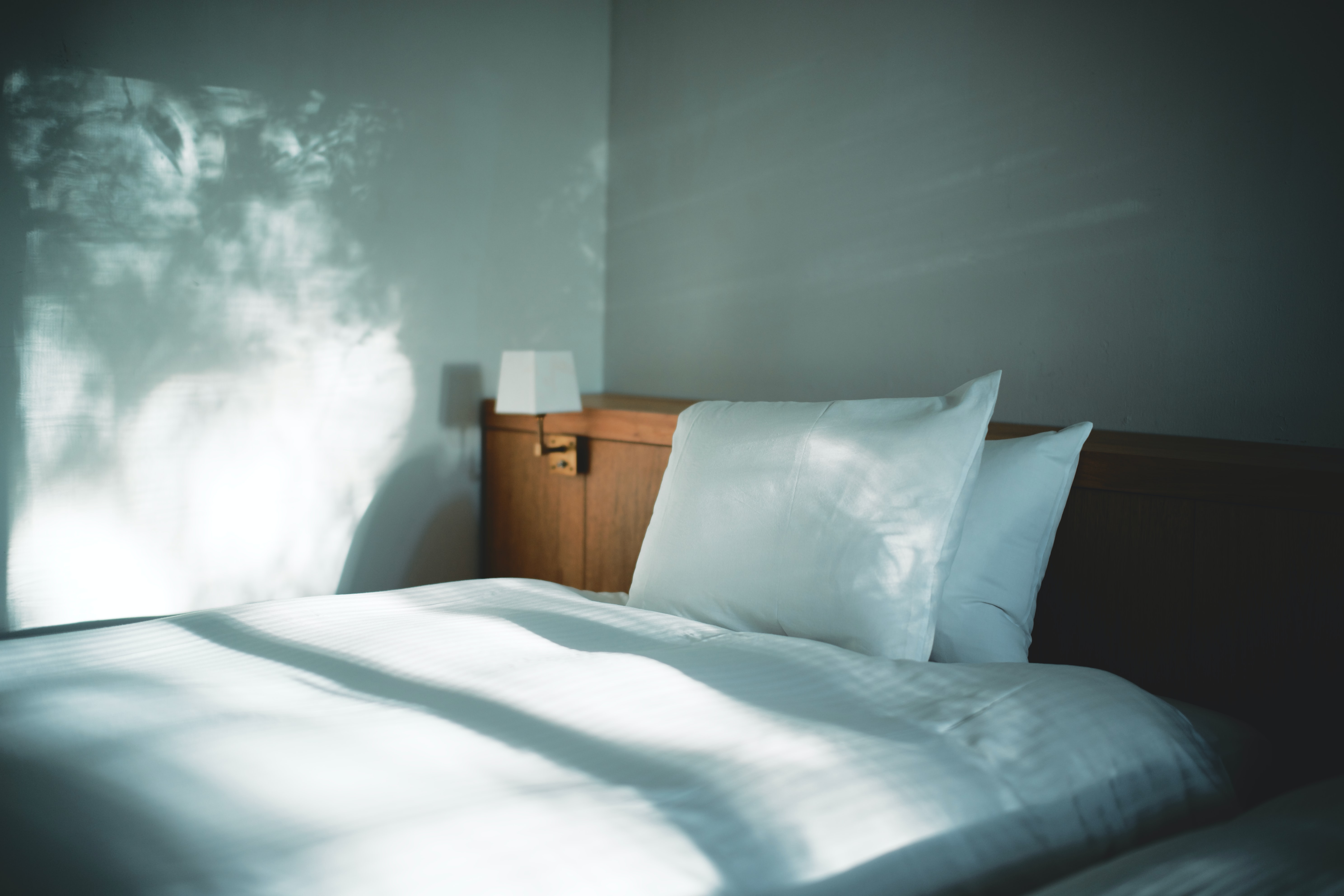 Łóżka pojedyncze MWM – łóżka tapicerowane dla nastolatków